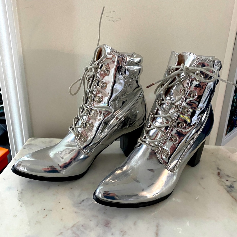 Chase & Chloe lace up silver metallic boots